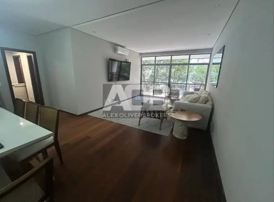 Foto 3 de Apartamento com 3 quartos à venda, 150m2 em Copacabana, Rio De Janeiro - RJ