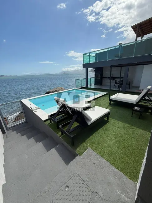Casa com 2 quartos à venda, 150m2 em Mangaratiba - RJ - imagem 2 Foto 2 de Casa com 2 quartos à venda, 150m2 em Mangaratiba - RJ