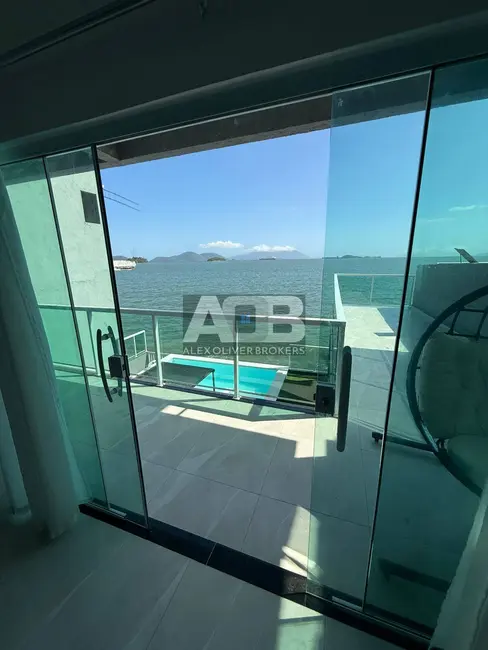 Casa com 2 quartos à venda, 150m2 em Mangaratiba - RJ - imagem 5 Foto 5 de Casa com 2 quartos à venda, 150m2 em Mangaratiba - RJ