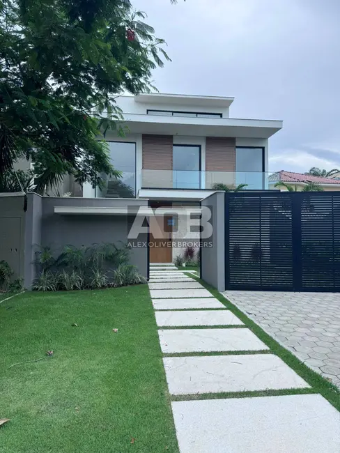 Foto 1 de Casa com 5 quartos à venda, 600m2 em Barra da Tijuca, Rio De Janeiro - RJ