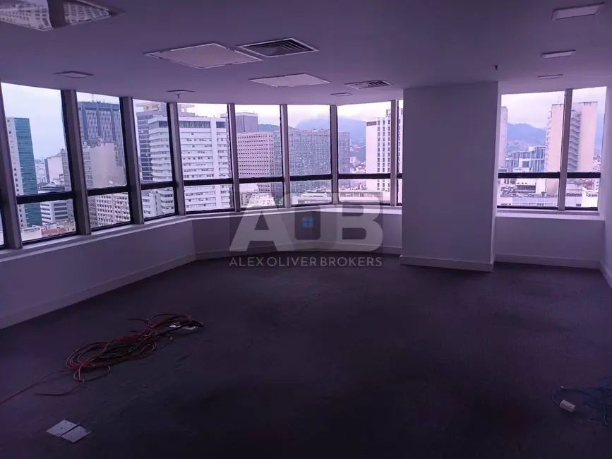Foto 1 de Sala Comercial para alugar, 300m2 em Centro, Rio De Janeiro - RJ