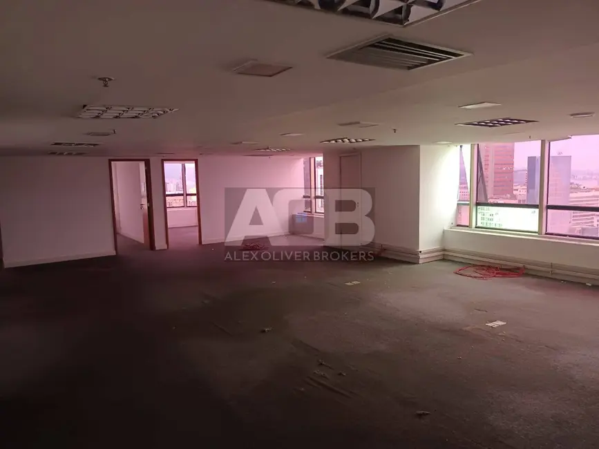 Foto 6 de Sala Comercial para alugar, 300m2 em Centro, Rio De Janeiro - RJ