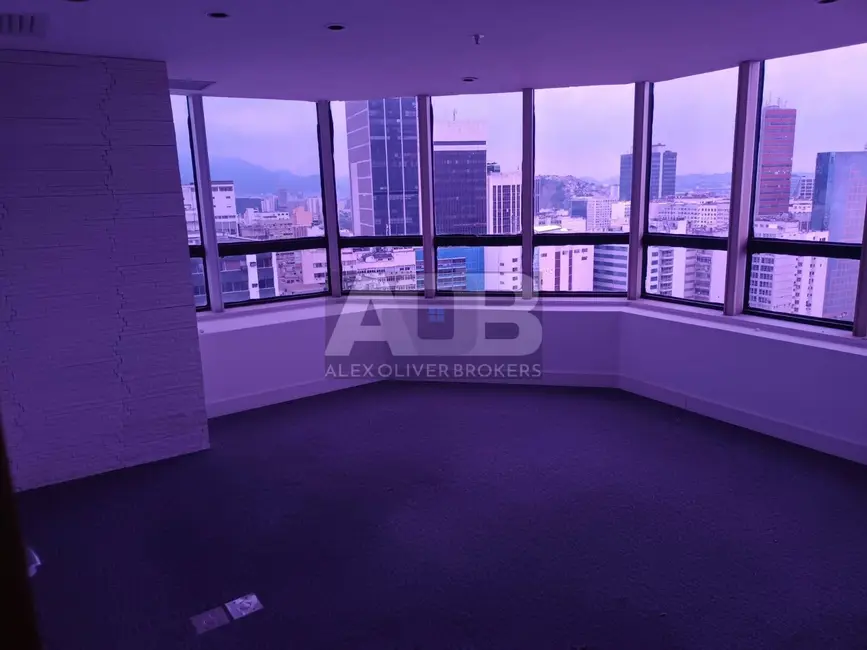 Foto 2 de Sala Comercial para alugar, 300m2 em Centro, Rio De Janeiro - RJ