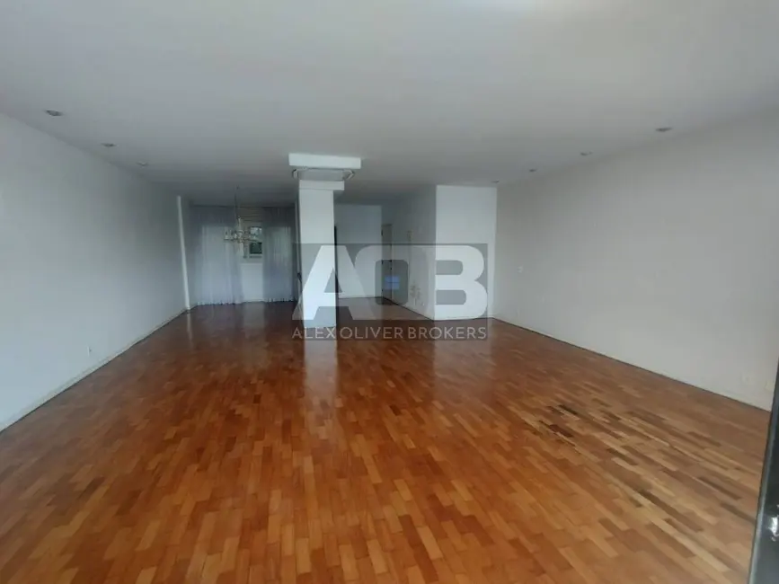 Apartamento com 3 quartos à venda, 215m2 em Botafogo, Rio De Janeiro - RJ - imagem 6 Foto 6 de Apartamento com 3 quartos à venda, 215m2 em Botafogo, Rio De Janeiro - RJ