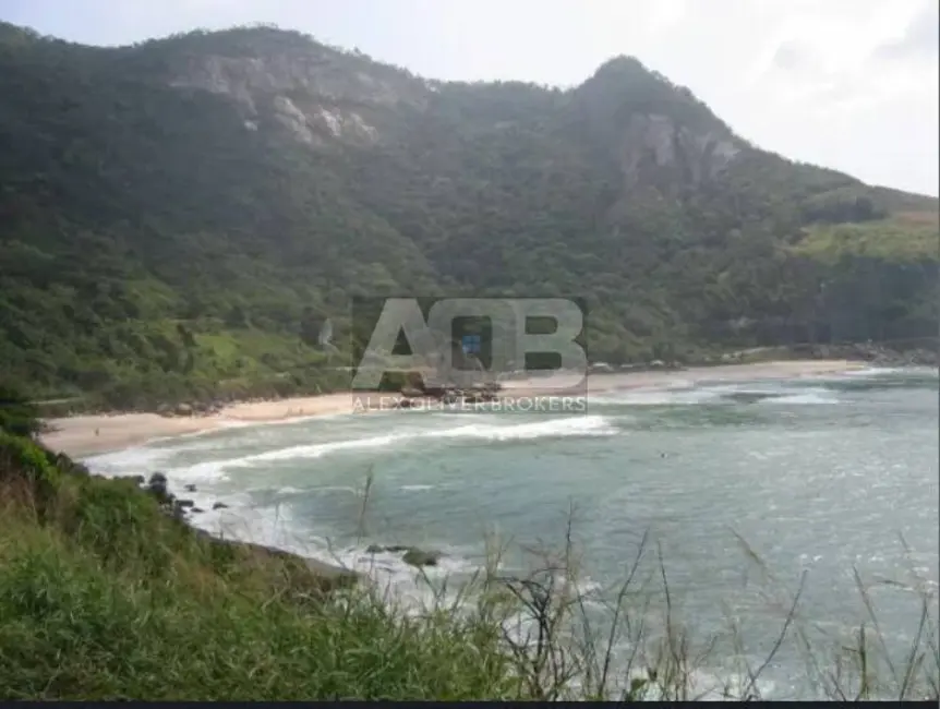 Casa com 4 quartos à venda, 400m2 em Vargem Grande, Rio De Janeiro - RJ - imagem 4 Foto 4 de Casa com 4 quartos à venda, 400m2 em Vargem Grande, Rio De Janeiro - RJ