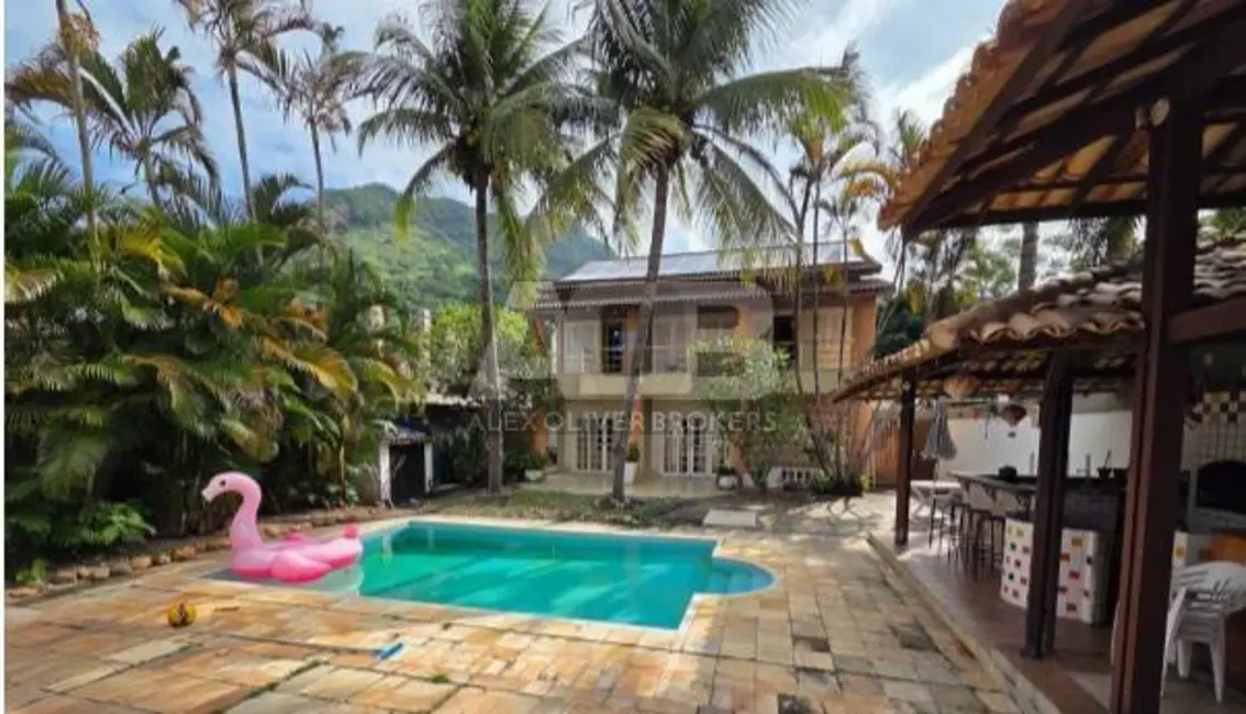 Casa com 4 quartos à venda, 400m2 em Vargem Grande, Rio De Janeiro - RJ - imagem 8 Foto 8 de Casa com 4 quartos à venda, 400m2 em Vargem Grande, Rio De Janeiro - RJ