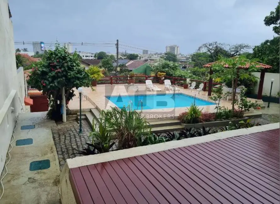 Casa com 4 quartos à venda, 493m2 em Barra da Tijuca, Rio De Janeiro - RJ - imagem 1 Foto 1 de Casa com 4 quartos à venda, 493m2 em Barra da Tijuca, Rio De Janeiro - RJ
