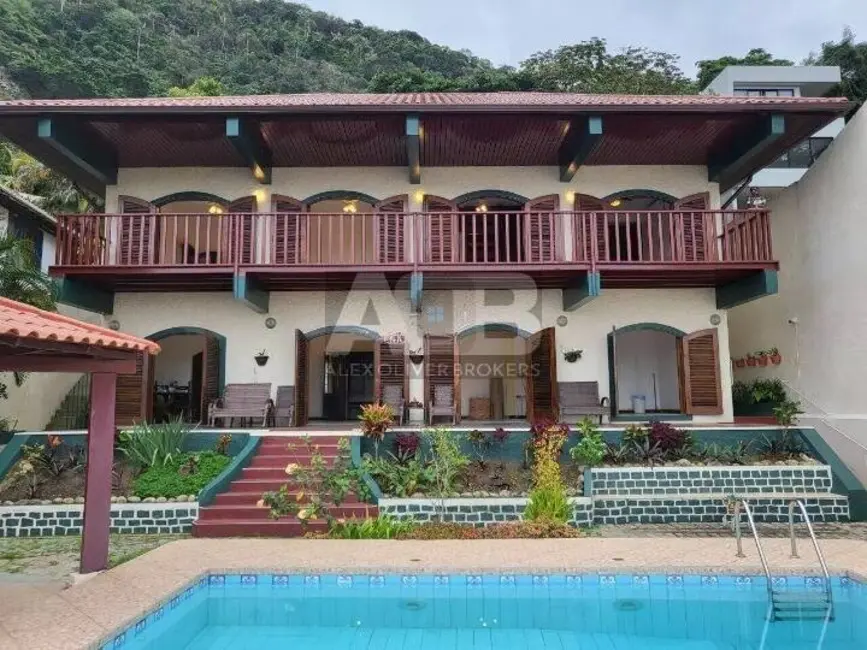 Casa com 4 quartos à venda, 493m2 em Barra da Tijuca, Rio De Janeiro - RJ - imagem 5 Foto 5 de Casa com 4 quartos à venda, 493m2 em Barra da Tijuca, Rio De Janeiro - RJ