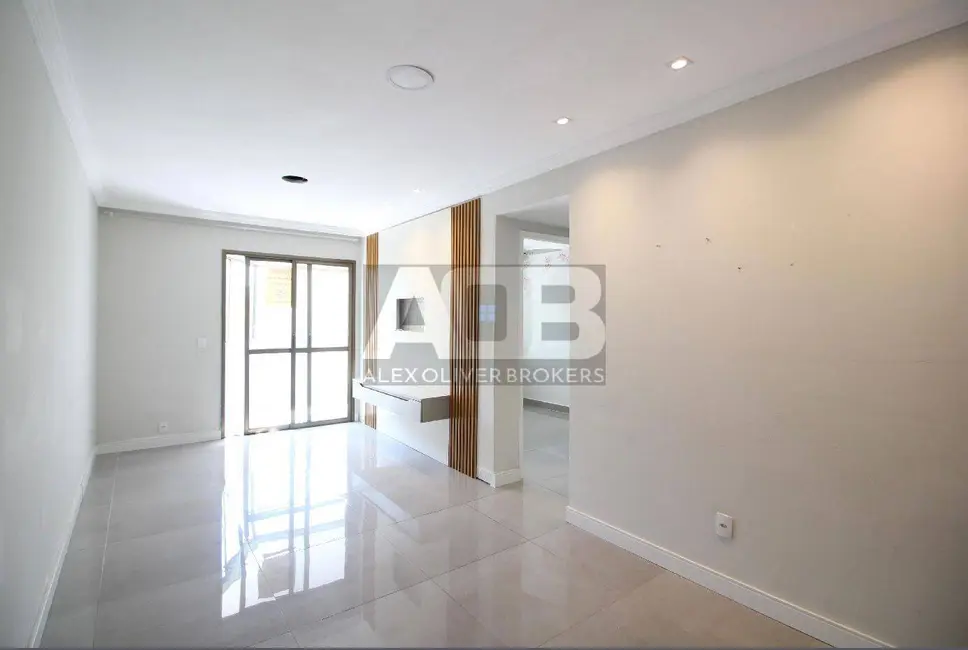 Foto 3 de Apartamento com 3 quartos à venda, 83m2 em Rio De Janeiro - RJ