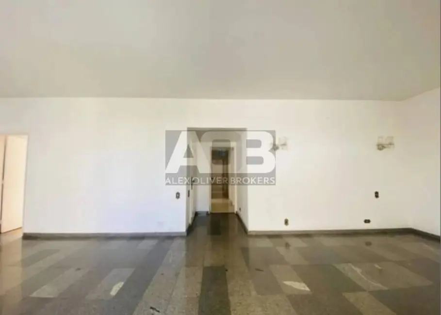 Apartamento com 4 quartos à venda, 188m2 em Ipanema, Rio De Janeiro - RJ - imagem 3 Foto 3 de Apartamento com 4 quartos à venda, 188m2 em Ipanema, Rio De Janeiro - RJ