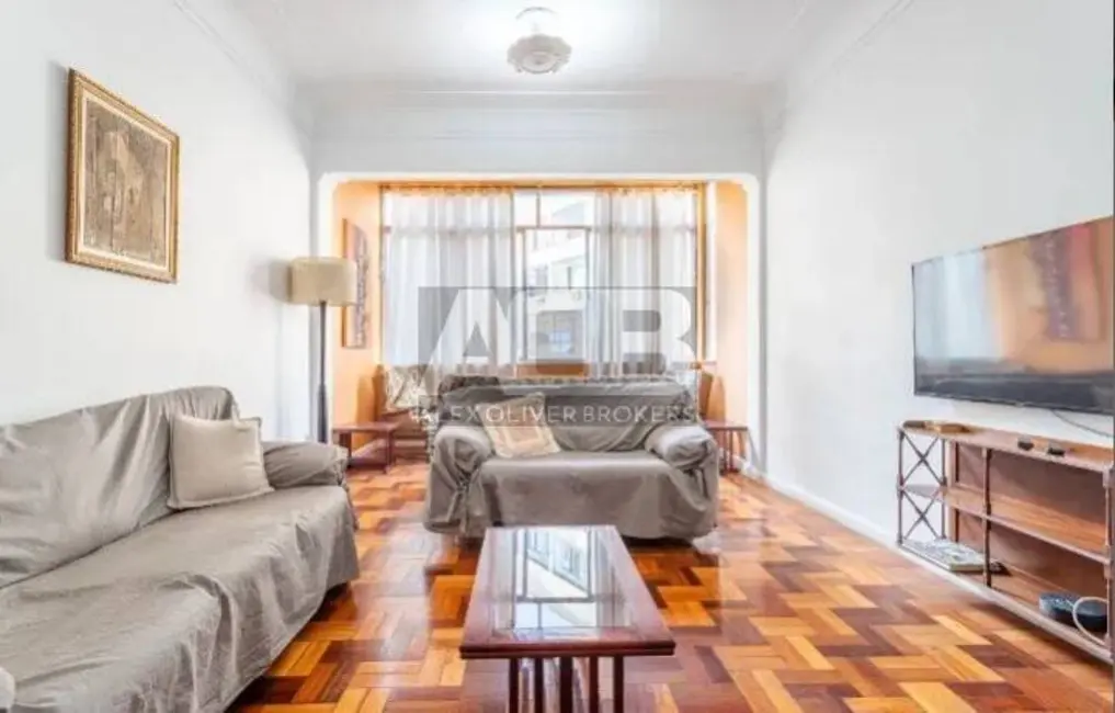 Apartamento com 3 quartos à venda, 150m2 em Copacabana, Rio De Janeiro - RJ - imagem 2 Foto 2 de Apartamento com 3 quartos à venda, 150m2 em Copacabana, Rio De Janeiro - RJ