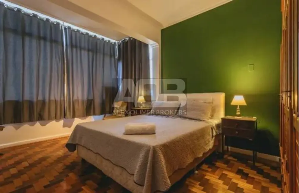 Apartamento com 3 quartos à venda, 150m2 em Copacabana, Rio De Janeiro - RJ - imagem 9 Foto 9 de Apartamento com 3 quartos à venda, 150m2 em Copacabana, Rio De Janeiro - RJ