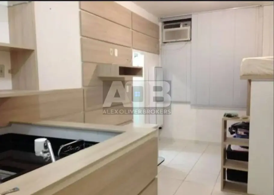 Apartamento com 1 quarto à venda, 24m2 em Laranjeiras, Rio De Janeiro - RJ - imagem 1 Foto 1 de Apartamento com 1 quarto à venda, 24m2 em Laranjeiras, Rio De Janeiro - RJ