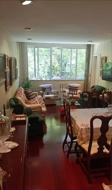Foto 2 de Apartamento com 3 quartos à venda, 116m2 em Copacabana, Rio De Janeiro - RJ