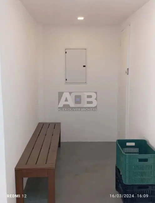 Sala Comercial à venda, 166m2 em Copacabana, Rio De Janeiro - RJ - imagem 4 Foto 4 de Sala Comercial à venda, 166m2 em Copacabana, Rio De Janeiro - RJ
