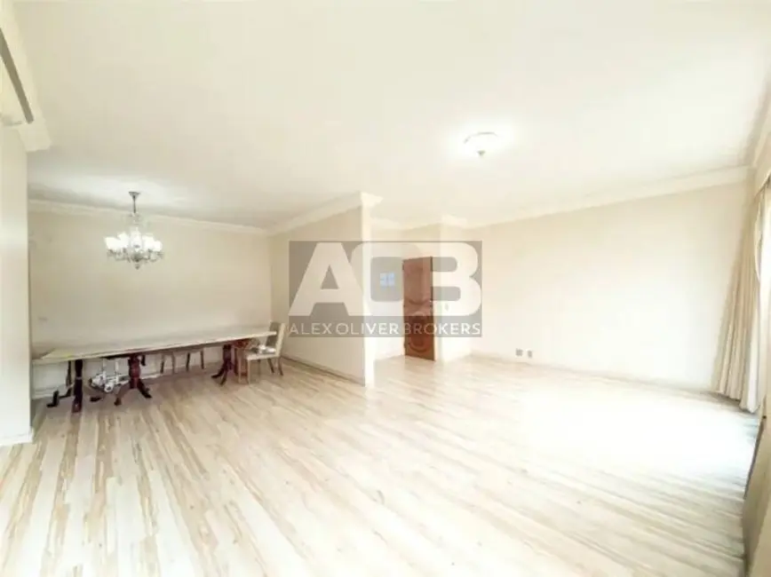 Apartamento com 4 quartos à venda, 160m2 em Leblon, Rio De Janeiro - RJ - imagem 6 Foto 6 de Apartamento com 4 quartos à venda, 160m2 em Leblon, Rio De Janeiro - RJ