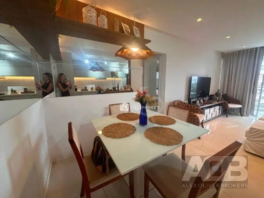Foto 2 de Apartamento com 2 quartos à venda, 88m2 em Barra da Tijuca, Rio De Janeiro - RJ