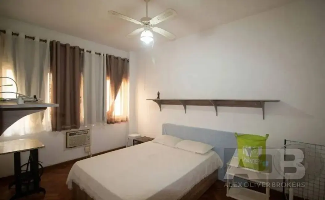 Foto 4 de Apartamento com 2 quartos à venda, 60m2 em Copacabana, Rio De Janeiro - RJ