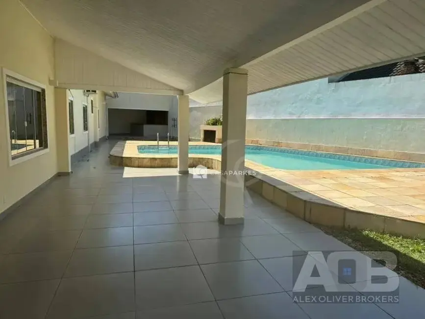 Casa com 3 quartos à venda e para alugar, 470m2 em Barra da Tijuca, Rio De Janeiro - RJ - imagem 6 Foto 6 de Casa com 3 quartos à venda e para alugar, 470m2 em Barra da Tijuca, Rio De Janeiro - RJ