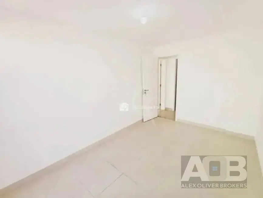 Cobertura com 2 quartos à venda e para alugar, 145m2 em Recreio dos Bandeirantes, Rio De Janeiro - RJ - imagem 6 Foto 6 de Cobertura com 2 quartos à venda e para alugar, 145m2 em Recreio dos Bandeirantes, Rio De Janeiro - RJ