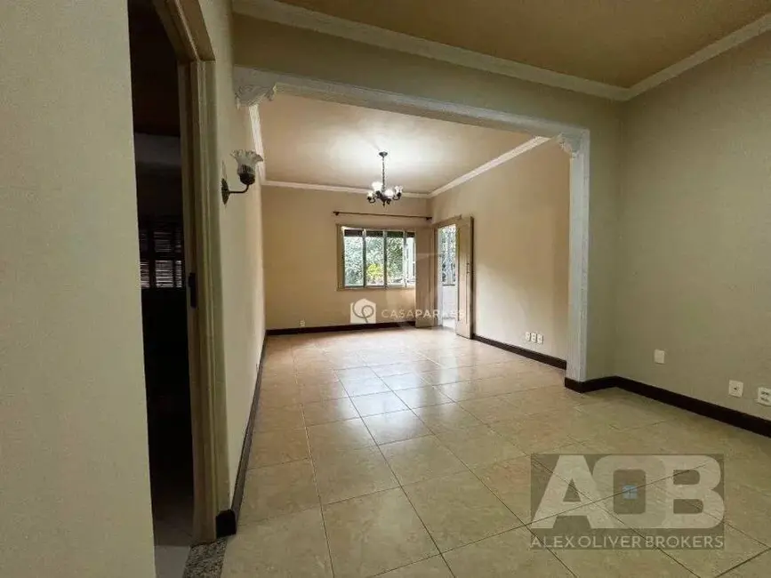 Foto 2 de Apartamento com 2 quartos para alugar, 80m2 em Centro, Rio De Janeiro - RJ