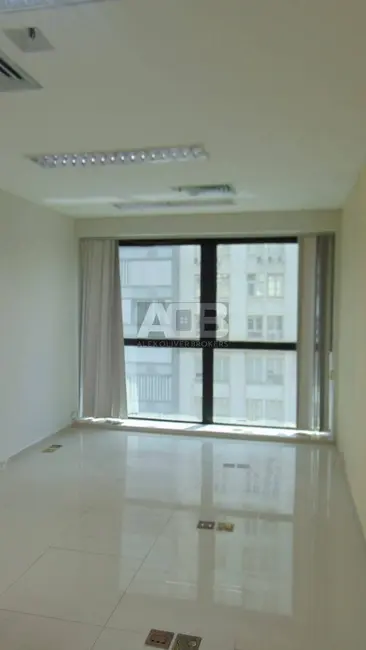Foto 1 de Sala Comercial para alugar, 116m2 em Centro, Rio De Janeiro - RJ