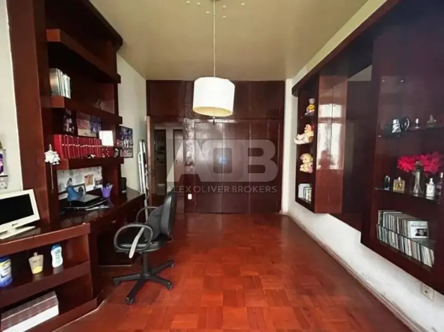 Apartamento com 3 quartos à venda, 173m2 em Leme, Rio De Janeiro - RJ - imagem 4 Foto 4 de Apartamento com 3 quartos à venda, 173m2 em Leme, Rio De Janeiro - RJ