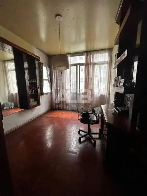 Apartamento com 3 quartos à venda, 173m2 em Leme, Rio De Janeiro - RJ - imagem 6 Foto 6 de Apartamento com 3 quartos à venda, 173m2 em Leme, Rio De Janeiro - RJ