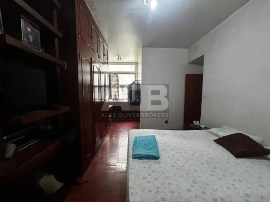 Apartamento com 3 quartos à venda, 173m2 em Leme, Rio De Janeiro - RJ - imagem 8 Foto 8 de Apartamento com 3 quartos à venda, 173m2 em Leme, Rio De Janeiro - RJ