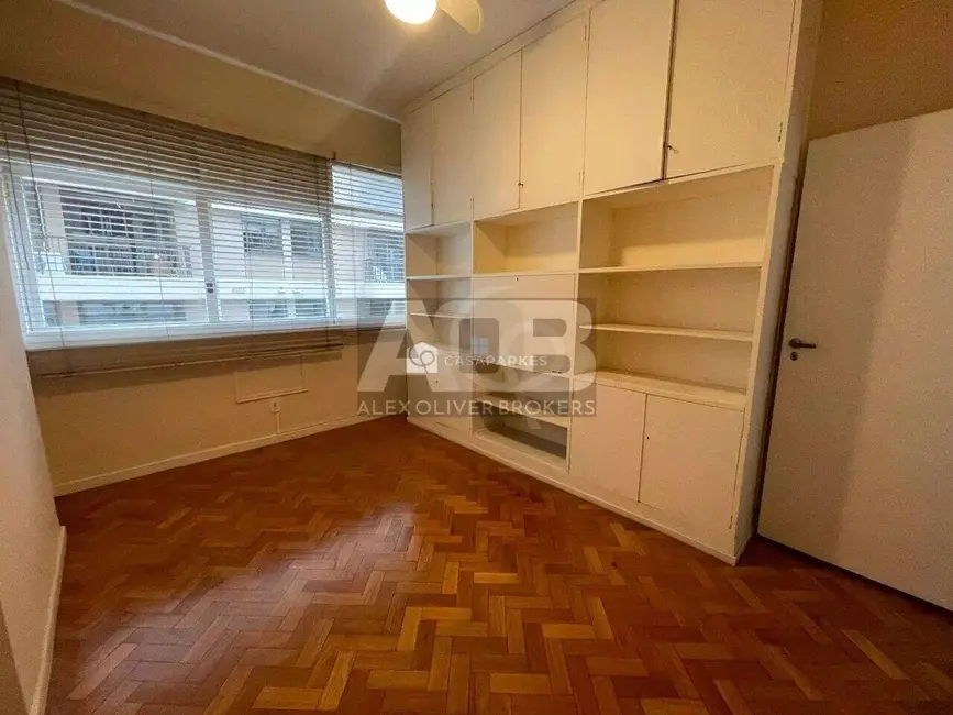 Foto 9 de Apartamento com 3 quartos para alugar, 110m2 em Copacabana, Rio De Janeiro - RJ