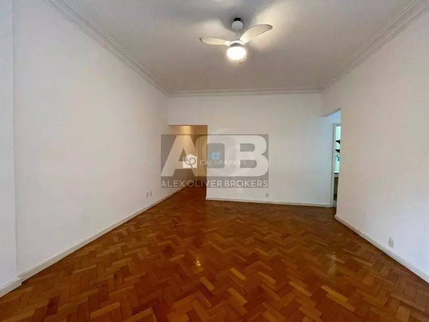 Foto 3 de Apartamento com 3 quartos para alugar, 110m2 em Copacabana, Rio De Janeiro - RJ