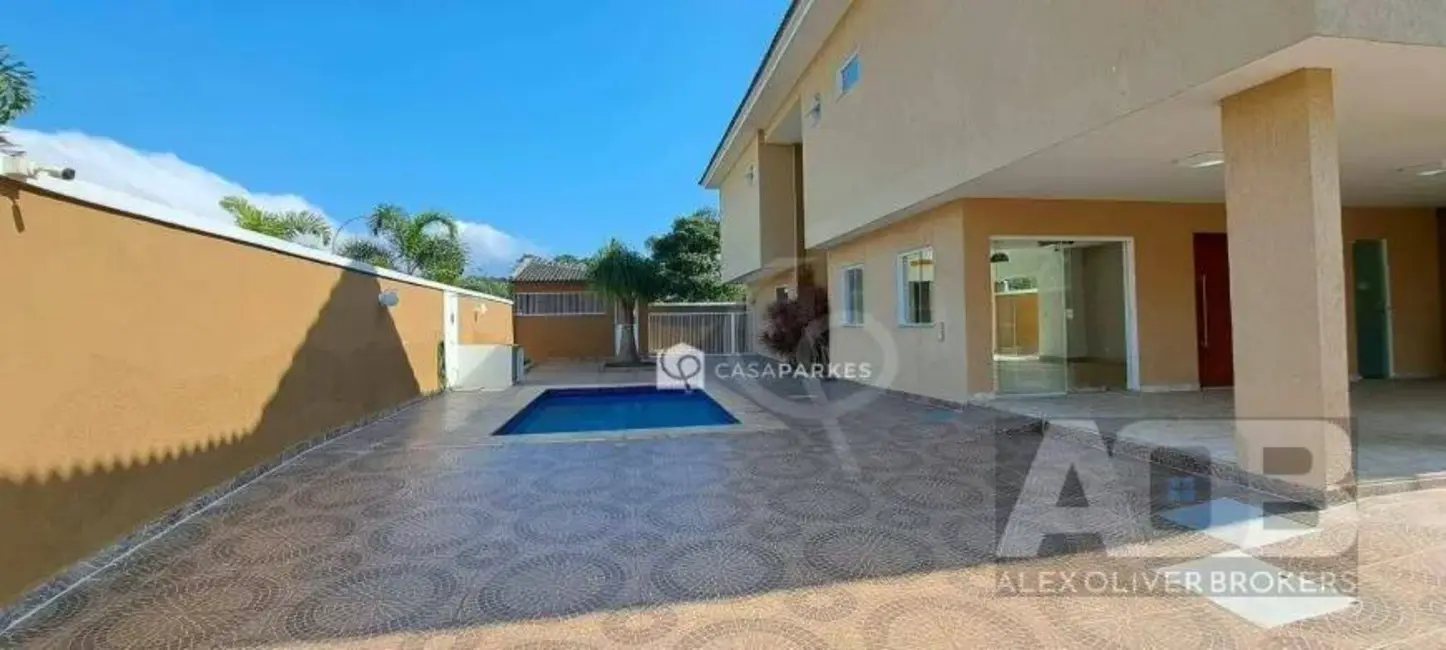 Foto 3 de Casa com 4 quartos à venda, 316m2 em Recreio dos Bandeirantes, Rio De Janeiro - RJ