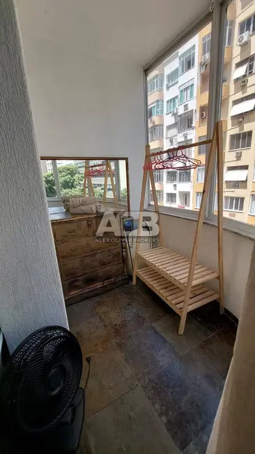 Apartamento com 5 quartos à venda, 133m2 em Copacabana, Rio De Janeiro - RJ - imagem 7 Foto 7 de Apartamento com 5 quartos à venda, 133m2 em Copacabana, Rio De Janeiro - RJ