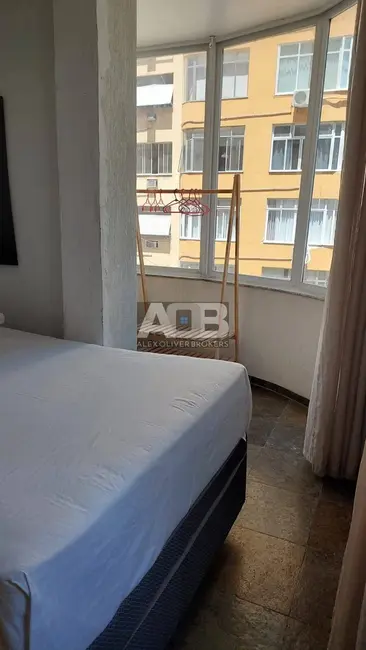 Apartamento com 5 quartos à venda, 133m2 em Copacabana, Rio De Janeiro - RJ - imagem 8 Foto 8 de Apartamento com 5 quartos à venda, 133m2 em Copacabana, Rio De Janeiro - RJ