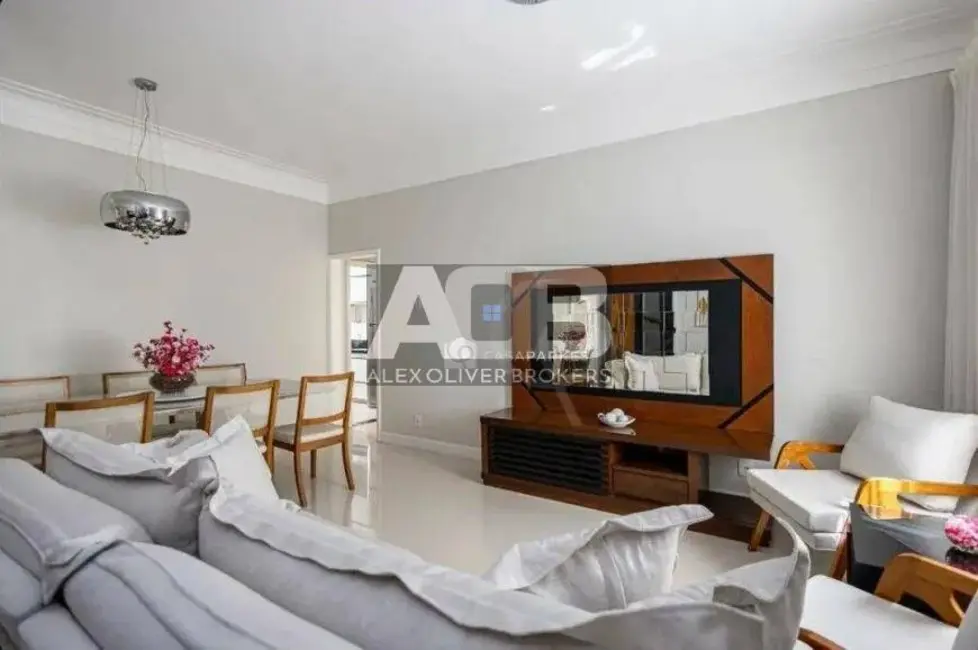Apartamento com 4 quartos à venda, 110m2 em Flamengo, Rio De Janeiro - RJ - imagem 1 Foto 1 de Apartamento com 4 quartos à venda, 110m2 em Flamengo, Rio De Janeiro - RJ