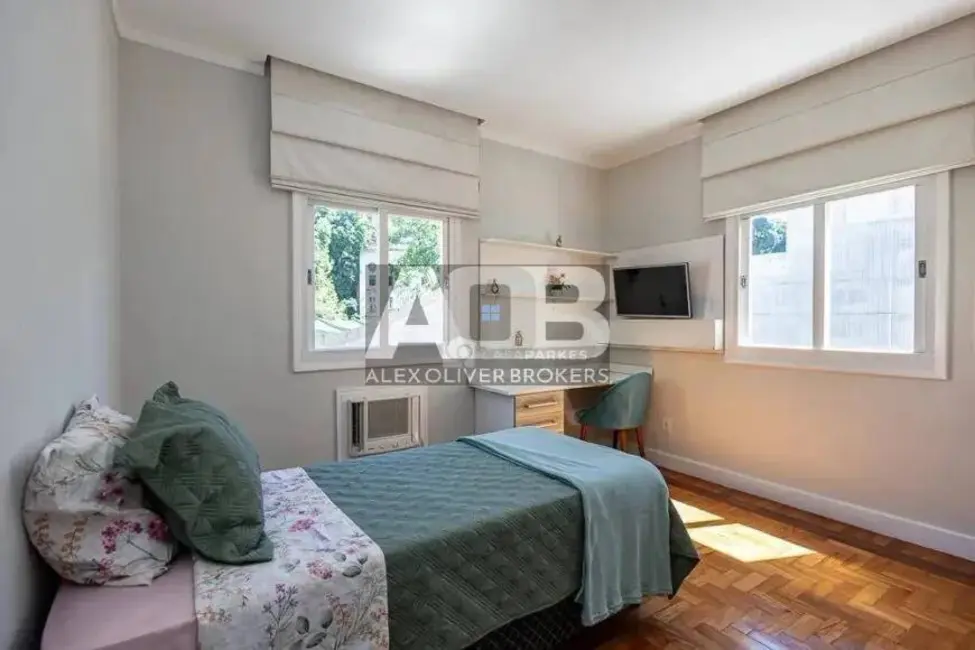 Apartamento com 4 quartos à venda, 110m2 em Flamengo, Rio De Janeiro - RJ - imagem 5 Foto 5 de Apartamento com 4 quartos à venda, 110m2 em Flamengo, Rio De Janeiro - RJ