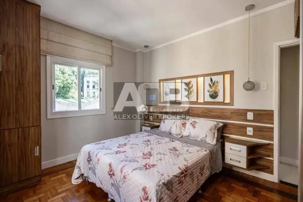 Apartamento com 4 quartos à venda, 110m2 em Flamengo, Rio De Janeiro - RJ - imagem 4 Foto 4 de Apartamento com 4 quartos à venda, 110m2 em Flamengo, Rio De Janeiro - RJ