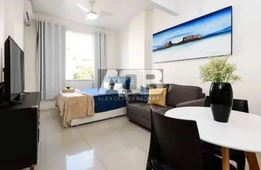 Foto 1 de Apartamento com 1 quarto à venda, 38m2 em Copacabana, Rio De Janeiro - RJ