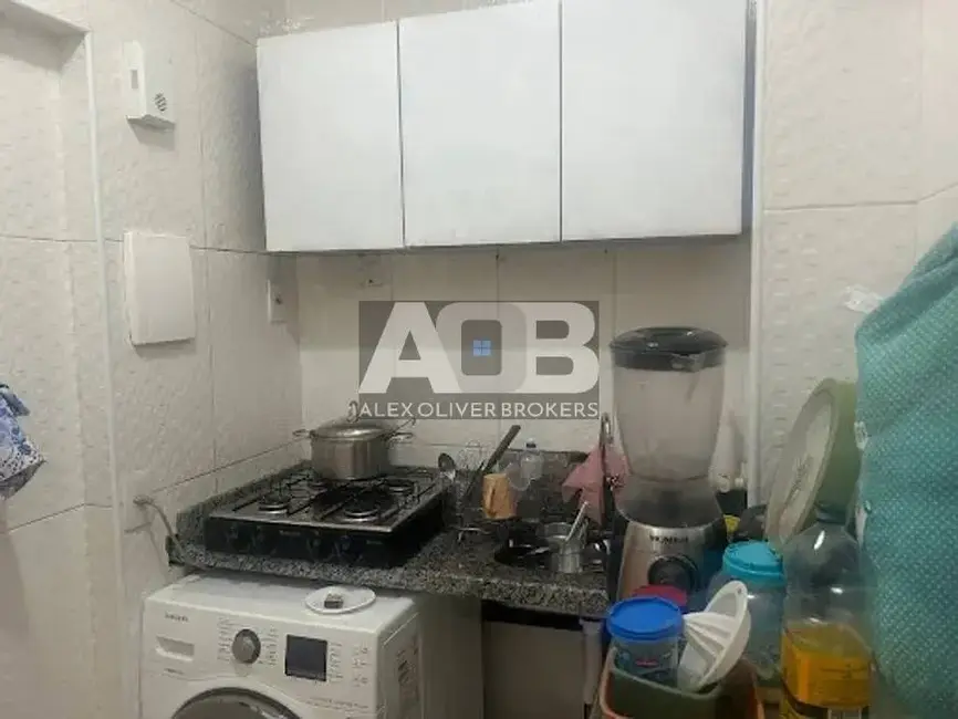 Apartamento com 1 quarto à venda, 41m2 em Copacabana, Rio De Janeiro - RJ - imagem 6 Foto 6 de Apartamento com 1 quarto à venda, 41m2 em Copacabana, Rio De Janeiro - RJ