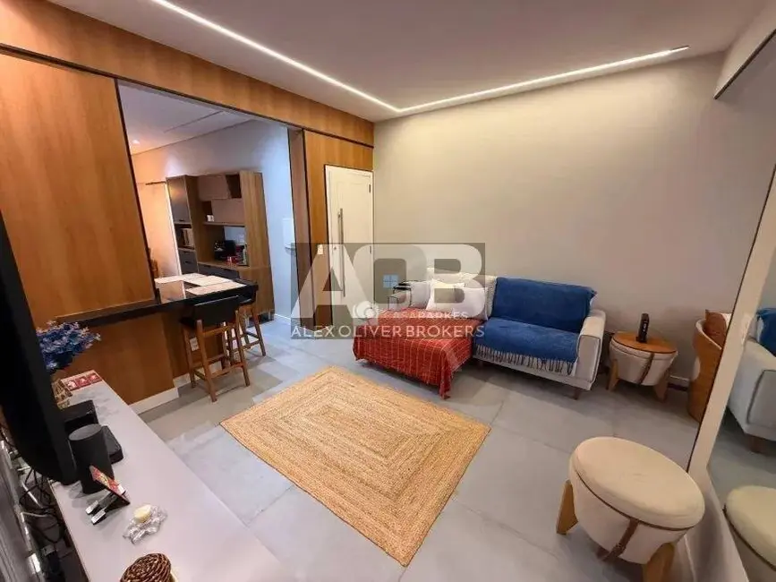 Foto 4 de Apartamento com 3 quartos à venda, 120m2 em Copacabana, Rio De Janeiro - RJ
