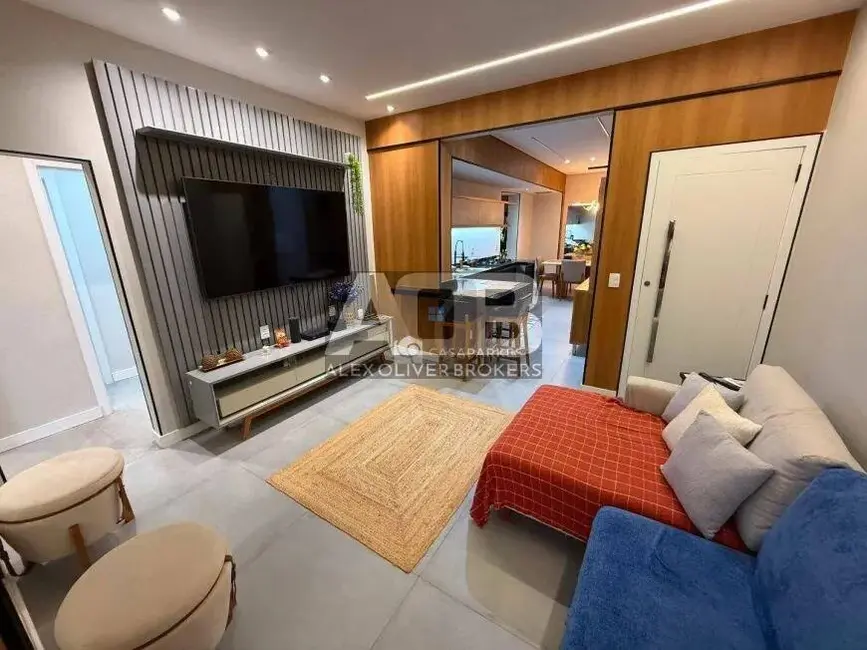Foto 2 de Apartamento com 3 quartos à venda, 120m2 em Copacabana, Rio De Janeiro - RJ