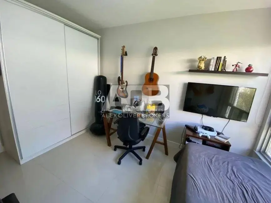 Apartamento com 3 quartos à venda, 120m2 em Lagoa, Rio De Janeiro - RJ - imagem 6 Foto 6 de Apartamento com 3 quartos à venda, 120m2 em Lagoa, Rio De Janeiro - RJ