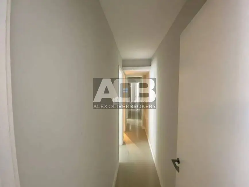 Apartamento com 3 quartos à venda, 120m2 em Lagoa, Rio De Janeiro - RJ - imagem 5 Foto 5 de Apartamento com 3 quartos à venda, 120m2 em Lagoa, Rio De Janeiro - RJ