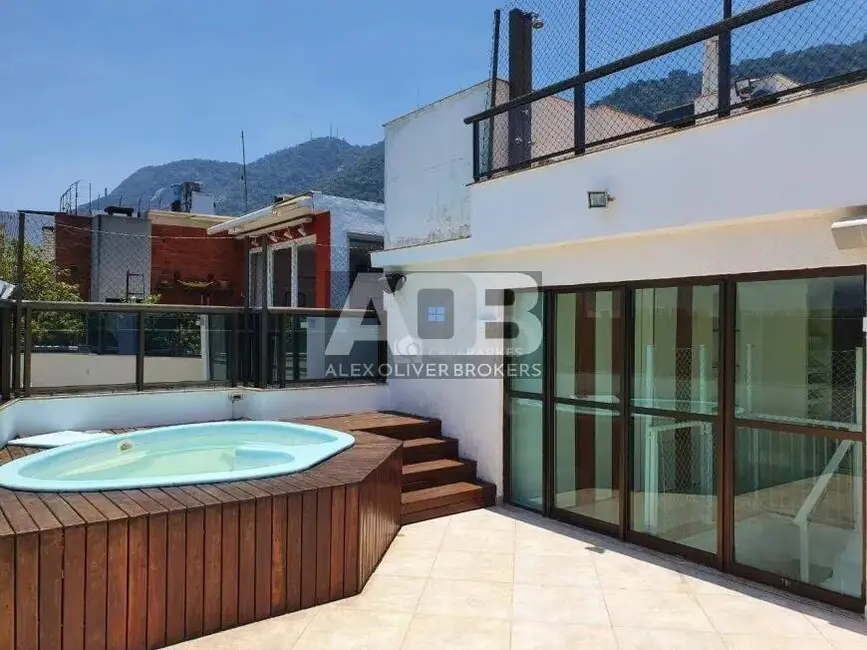 Cobertura com 4 quartos à venda, 317m2 em Lagoa, Rio De Janeiro - RJ - imagem 1 Foto 1 de Cobertura com 4 quartos à venda, 317m2 em Lagoa, Rio De Janeiro - RJ
