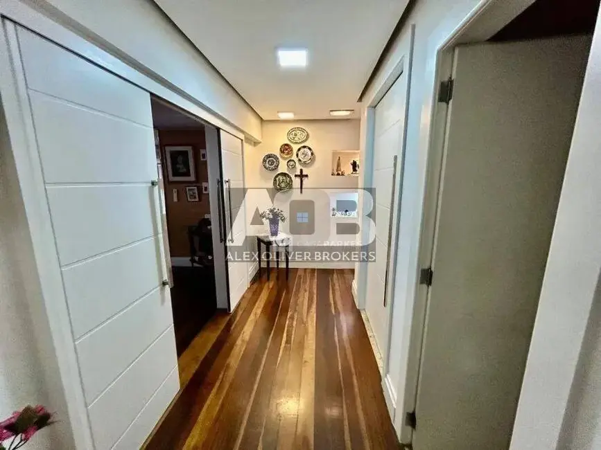 Apartamento com 4 quartos à venda, 230m2 em Copacabana, Rio De Janeiro - RJ - imagem 7 Foto 7 de Apartamento com 4 quartos à venda, 230m2 em Copacabana, Rio De Janeiro - RJ