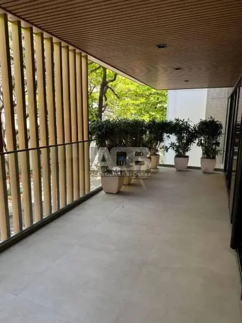 Apartamento com 3 quartos à venda, 167m2 em Ipanema, Rio De Janeiro - RJ - imagem 1 Foto 1 de Apartamento com 3 quartos à venda, 167m2 em Ipanema, Rio De Janeiro - RJ