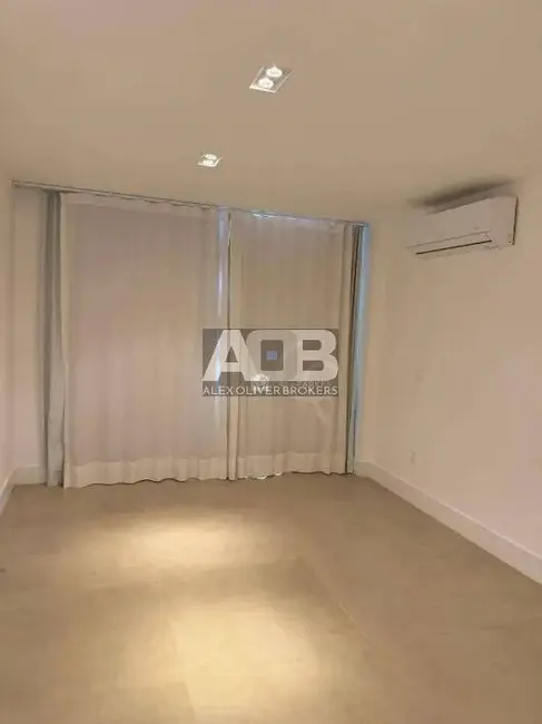Apartamento com 3 quartos à venda, 167m2 em Ipanema, Rio De Janeiro - RJ - imagem 5 Foto 5 de Apartamento com 3 quartos à venda, 167m2 em Ipanema, Rio De Janeiro - RJ