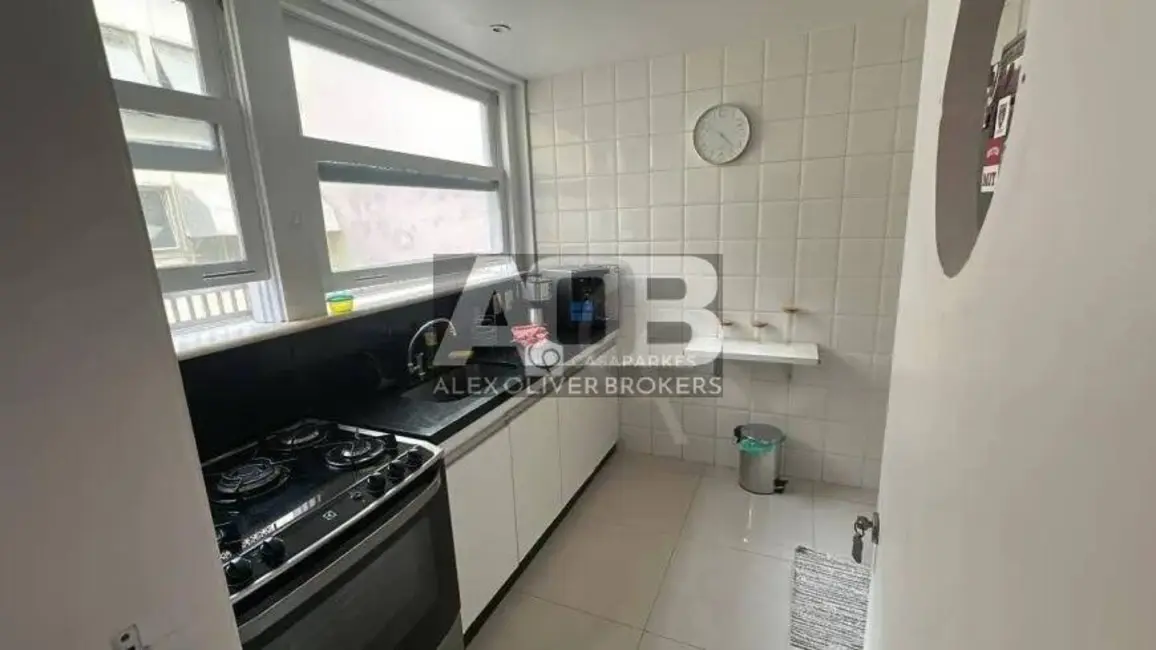 Cobertura com 2 quartos à venda, 100m2 em Leblon, Rio De Janeiro - RJ - imagem 8 Foto 8 de Cobertura com 2 quartos à venda, 100m2 em Leblon, Rio De Janeiro - RJ