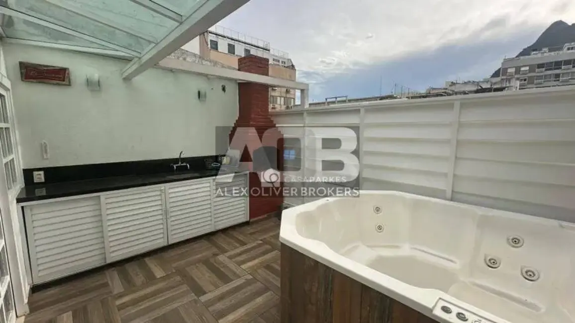 Cobertura com 2 quartos à venda, 100m2 em Leblon, Rio De Janeiro - RJ - imagem 1 Foto 1 de Cobertura com 2 quartos à venda, 100m2 em Leblon, Rio De Janeiro - RJ