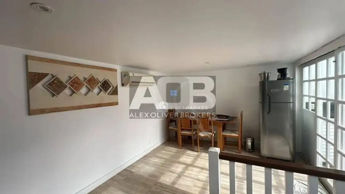 Cobertura com 2 quartos à venda, 100m2 em Leblon, Rio De Janeiro - RJ - imagem 4 Foto 4 de Cobertura com 2 quartos à venda, 100m2 em Leblon, Rio De Janeiro - RJ